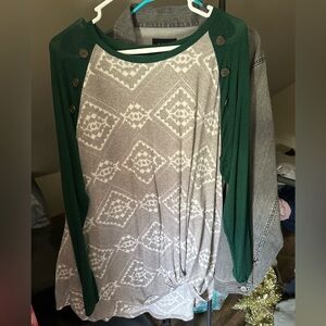 Maurice’s Green/Gray long sleeve
